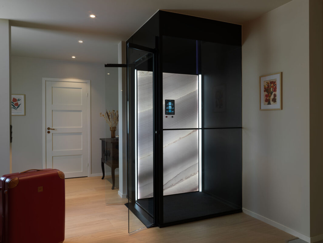 ./uploads/home-elevator1.jpg
